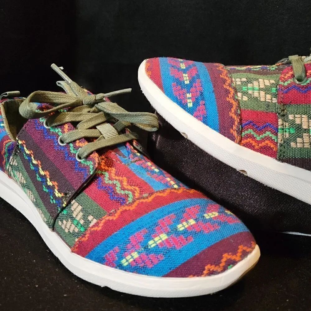 Tom's women's 8W